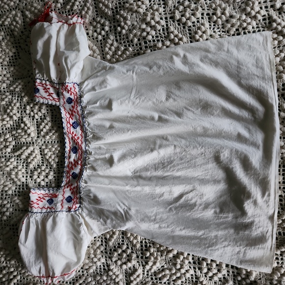 1940s Vintage Embroidered Hungarian blouse - Picture 6 of 8